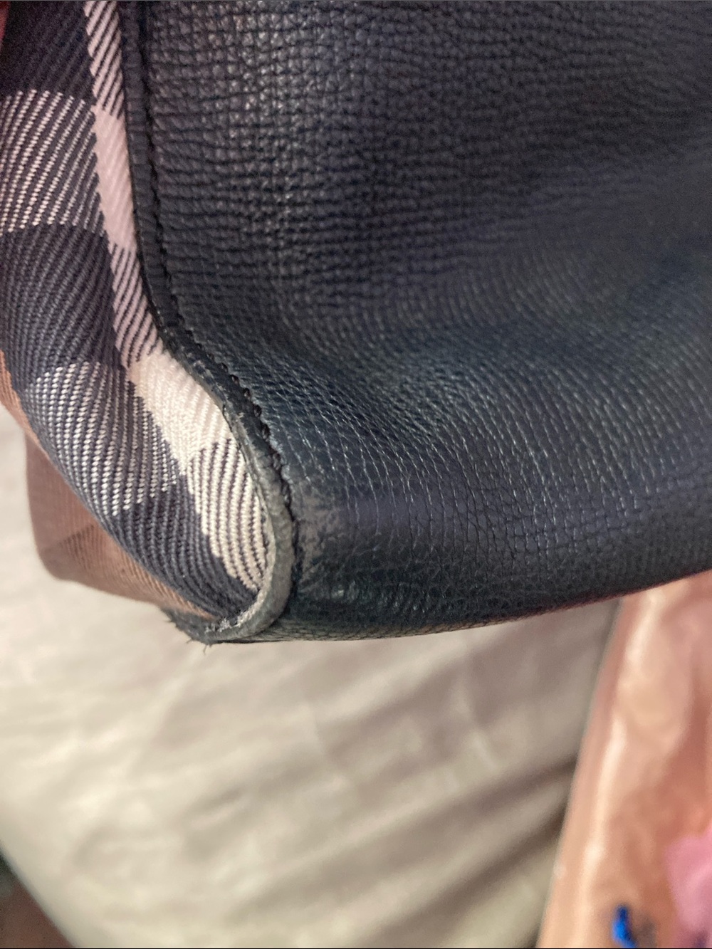 (Reposh) from @jebwa Burberry calfskin Canterbury tote. 😍 - Picture 12 of 17